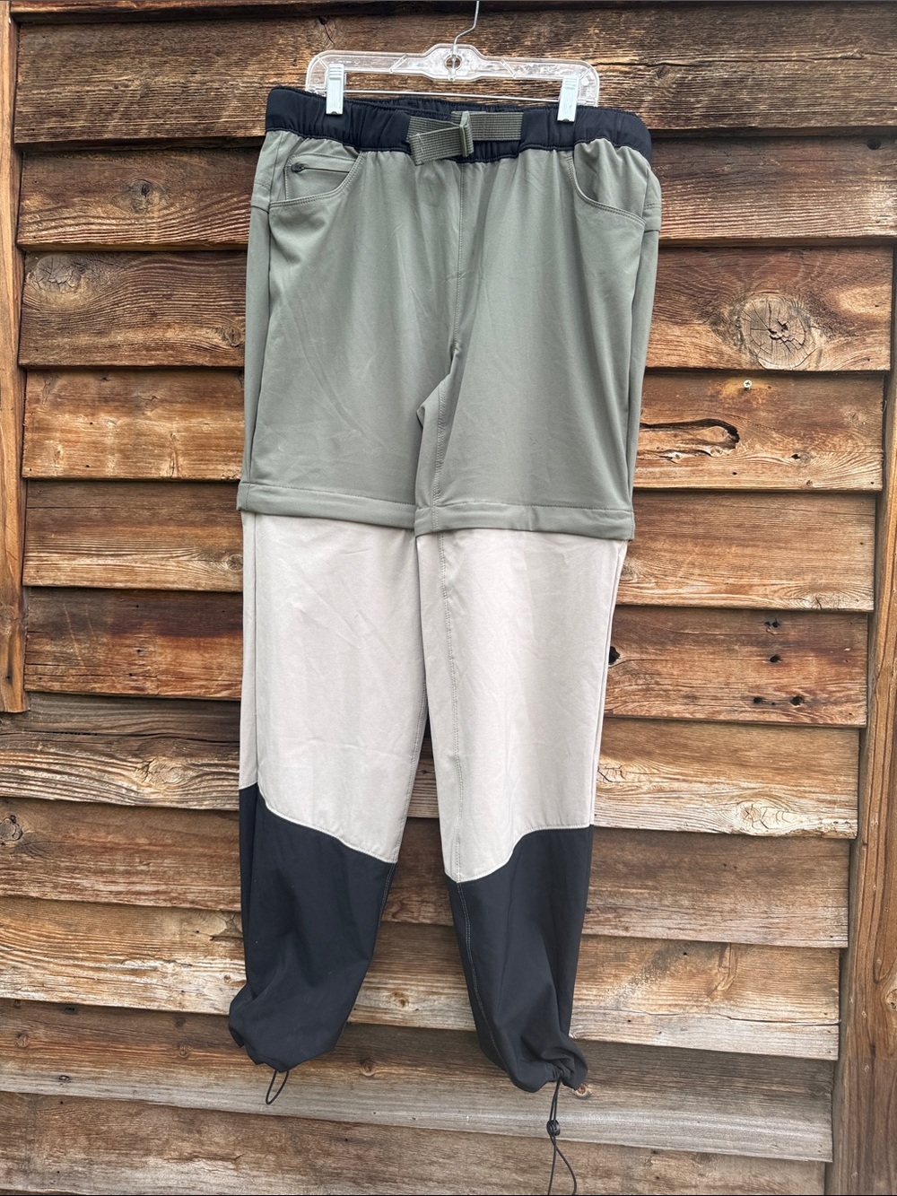 Eddie Bauer pants zip off to shorts
